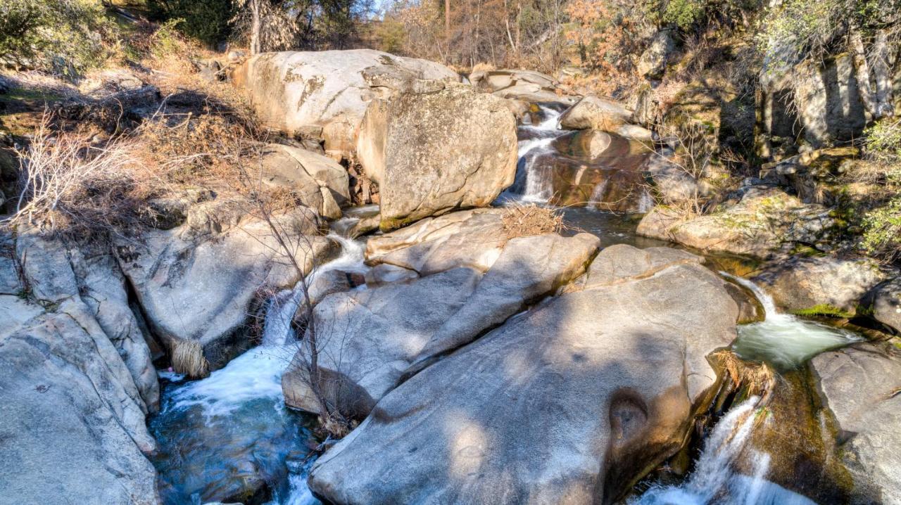 Casa Rio Yosemite -Waterfall Plus 9 Acres Oakhurst Bagian luar foto